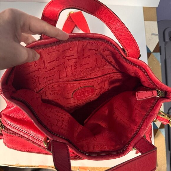 Authentic Fossil Explorer Foldover Crossbody RED. - Picture 7 of 7
